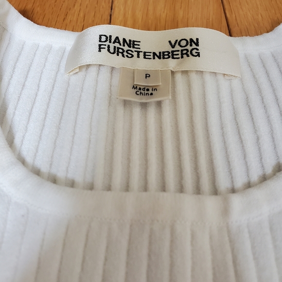 Diane Von Furstenberg White Sleeveless Small Top - Picture 6 of 7